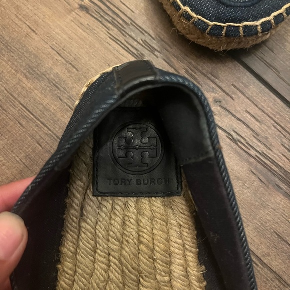 Women’s Tory Burch Denim Loafers. Blue canvas flat espadrilles. - Picture 5 of 6